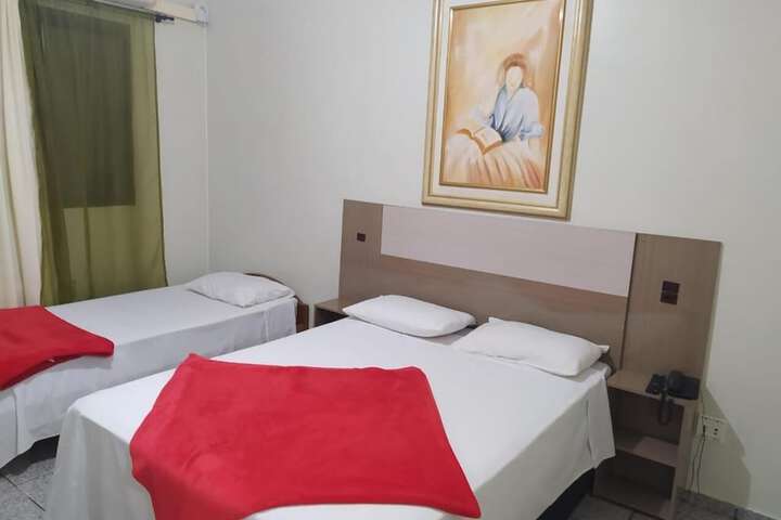Room 14 of 34