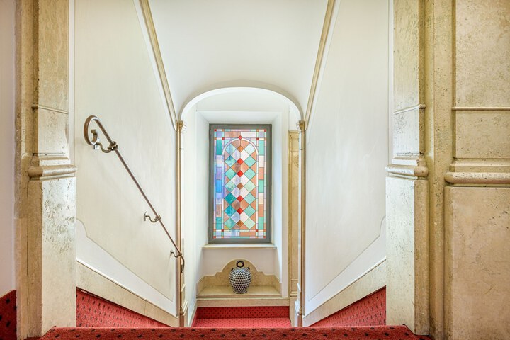 Ballroom/Hall 57 of 76