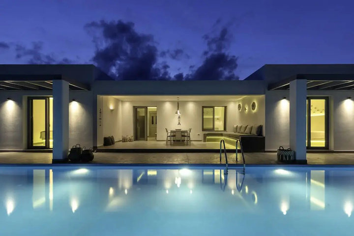 Pool 11 of 16