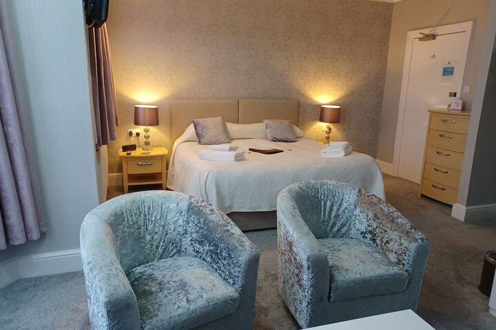 Room 9 of 48