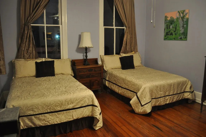 Room 4 of 21
