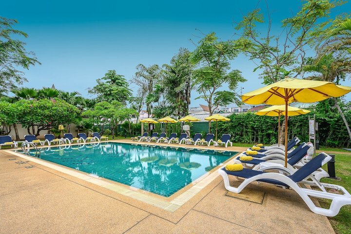 Pool 72 of 120