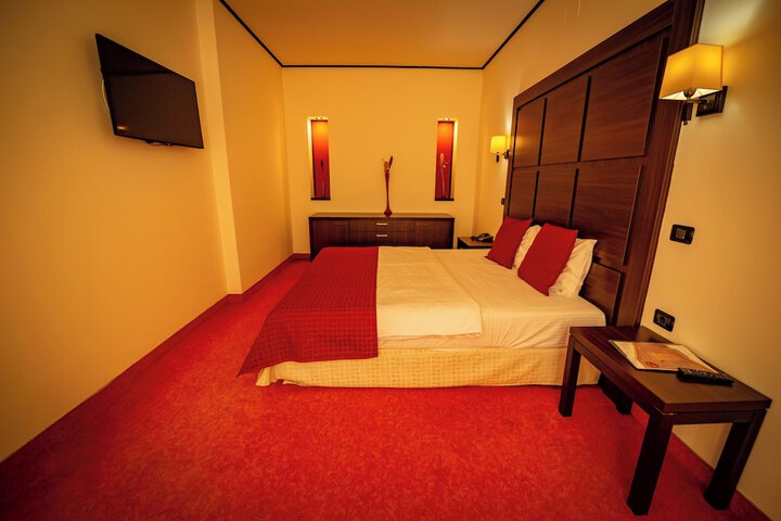 Room 8 of 58
