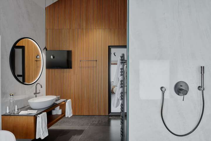 Clean Restrooms