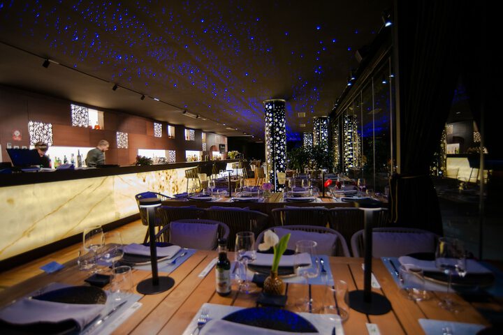Dining 120 of 163