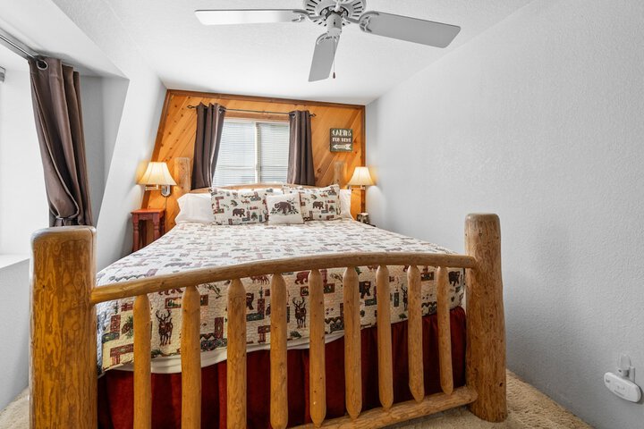 Room 8 of 19