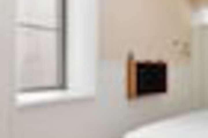Room 98 of 171