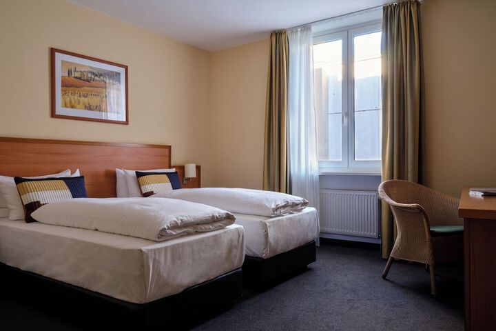Room 22 of 73