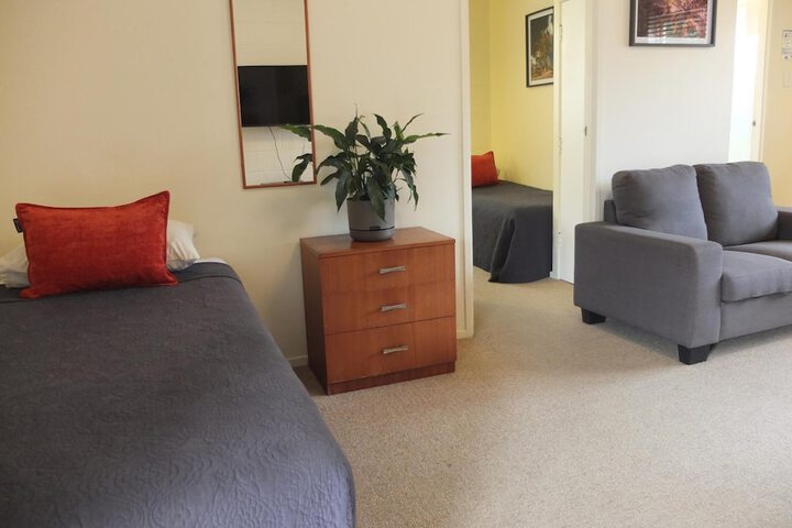 Room 17 of 41