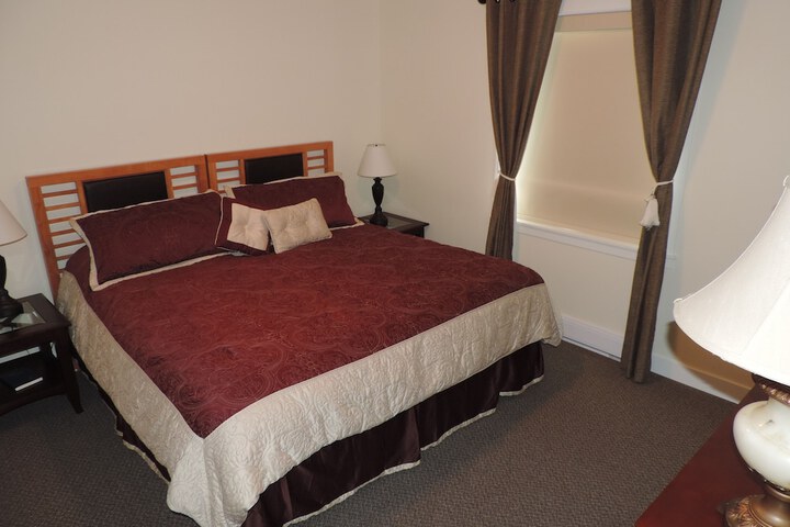Room 10 of 36