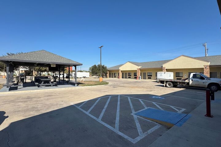 Property Grounds 51 of 70