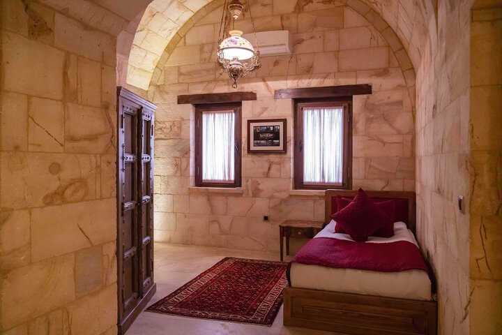 Room 45 of 238