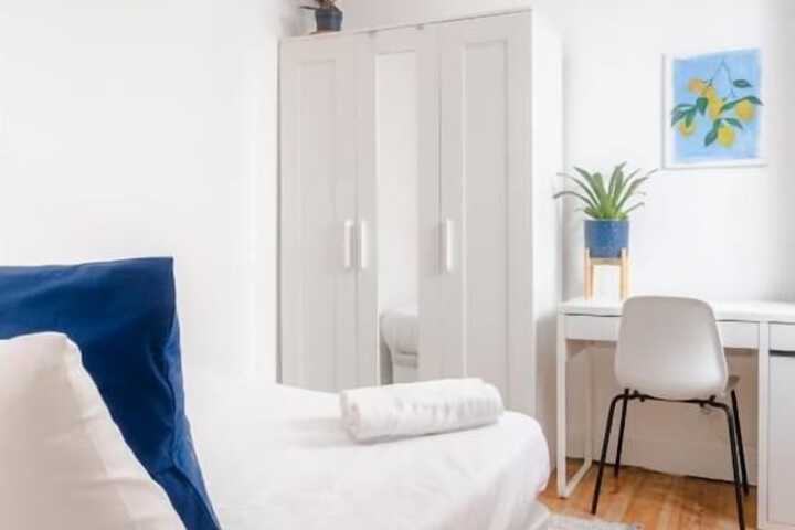 Room 5 of 21