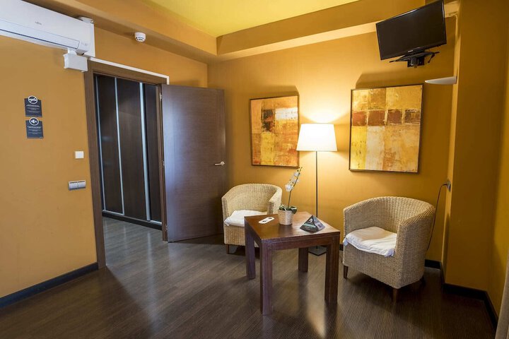 Room 53 of 91