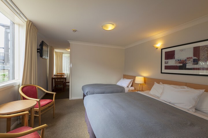 Room 12 of 43