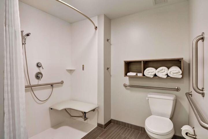 2 Queen Beds 1 Bedroom Suite (30 of 30)
