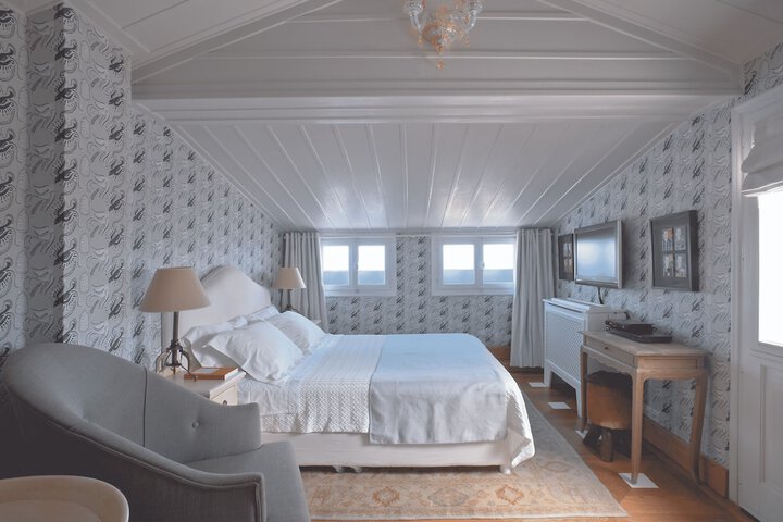 Room 13 of 54
