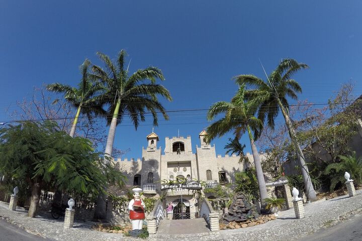 Hotel 7 of 21