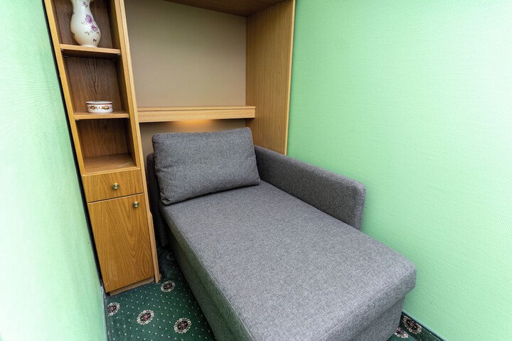 Room 56 of 122