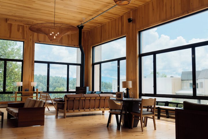 Lobby Entry
