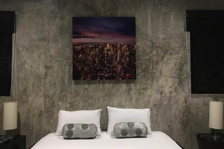 Room 44 of 117