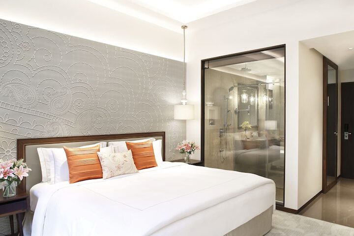 Room 10 of 65