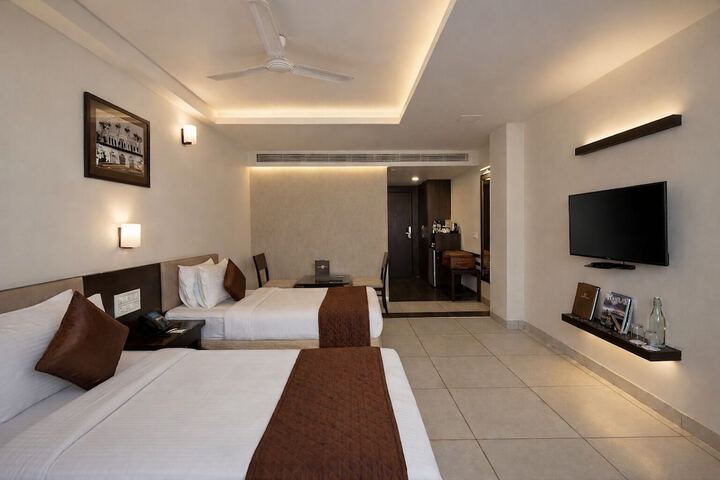 Room 8 of 26