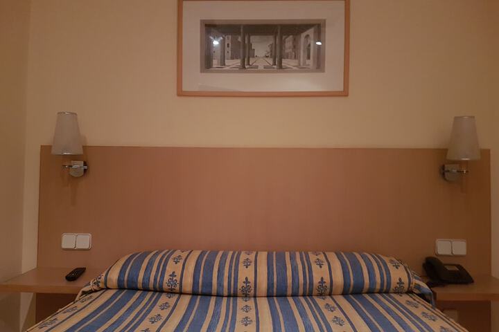 Room 17 of 69