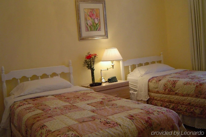 Room 5 of 22