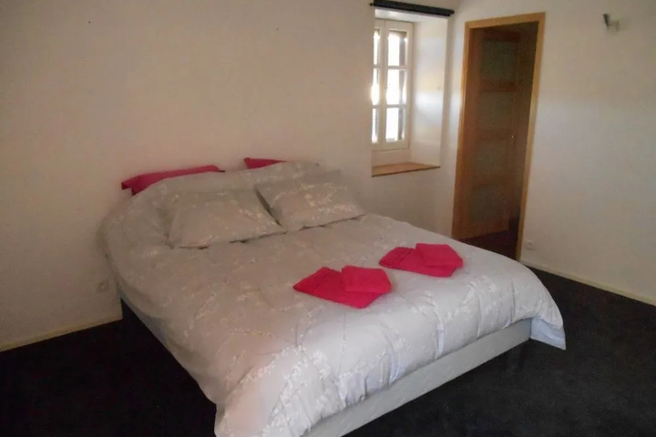 Room 2 of 19