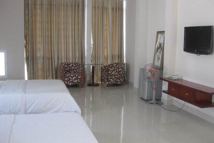 Room 3 of 6