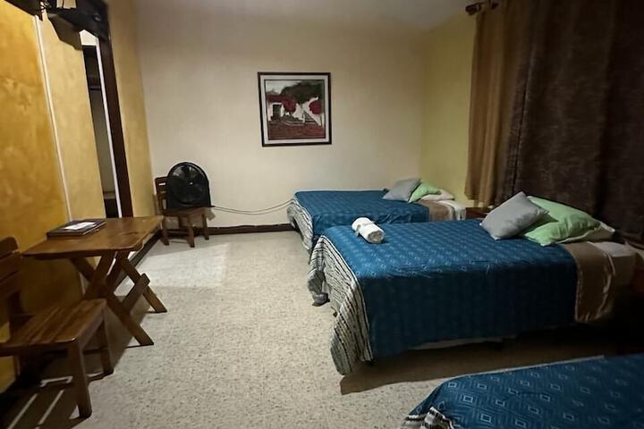 Room 9 of 29