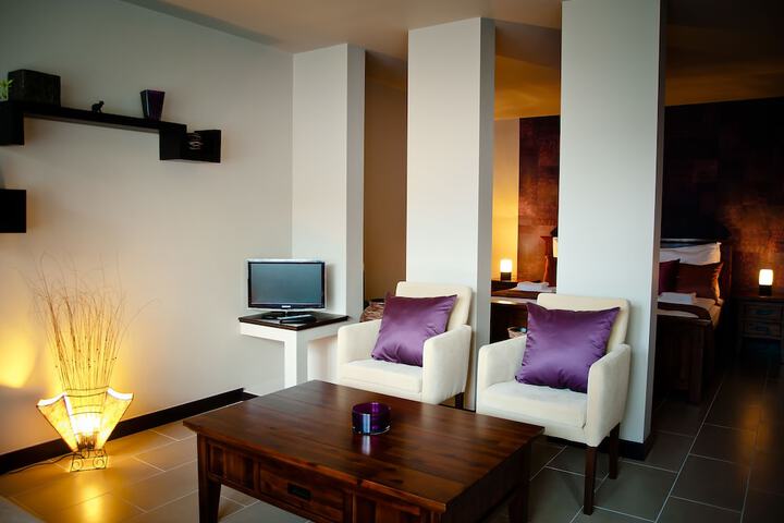 Room 11 of 21