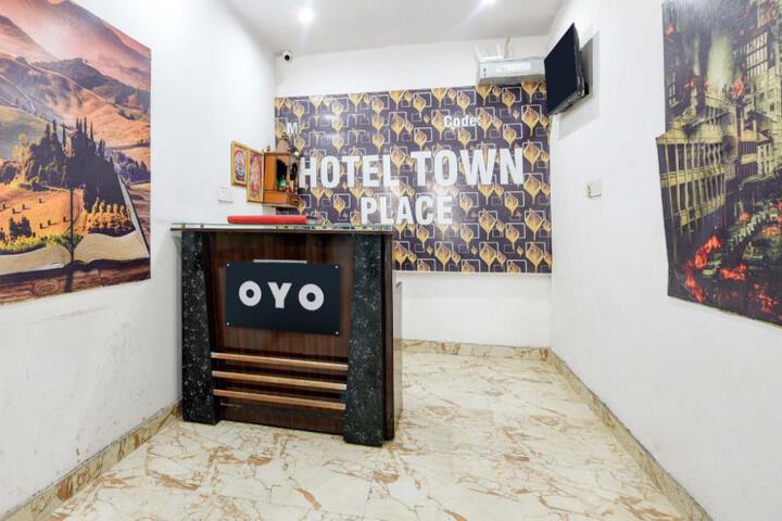 Hotel O Town Palace