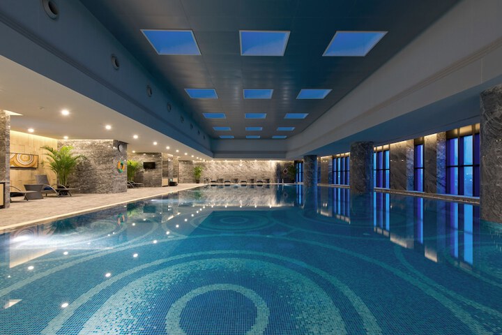 Pool Hotel