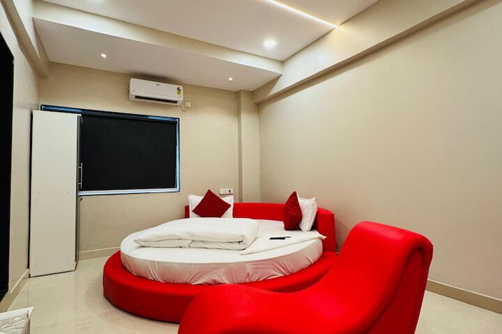 Room 19 of 27