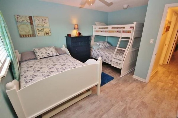 Room 18 of 264