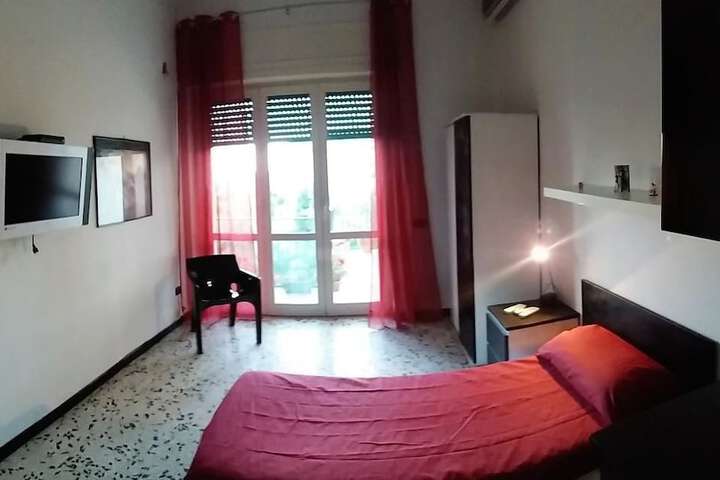 Room 6 of 6