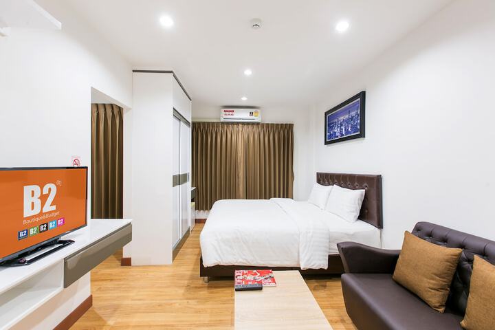 Room 13 of 20