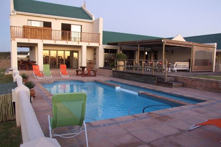 Pool 38 of 48