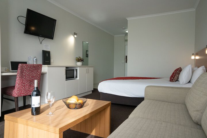 Room 44 of 79