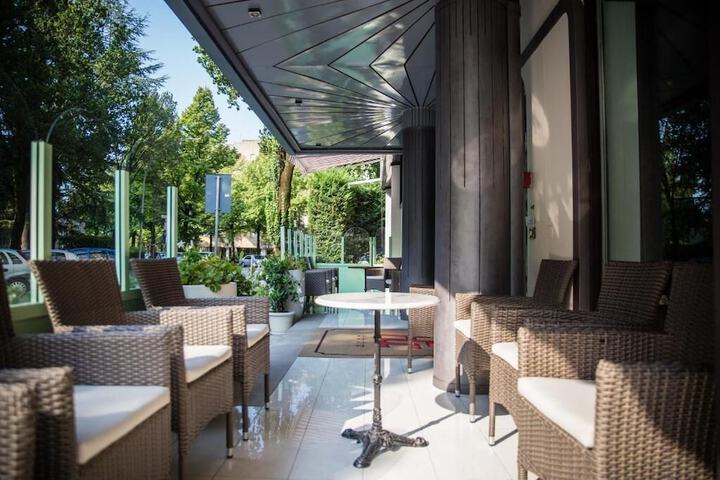 Terrace/Patio 29 of 30