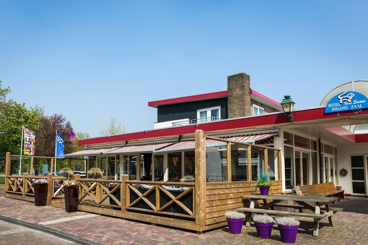 Terrace/Patio 50 of 57
