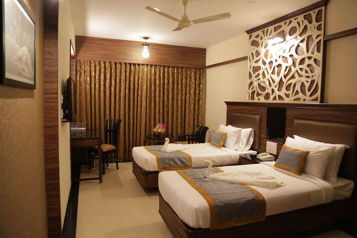 Room 3 of 26