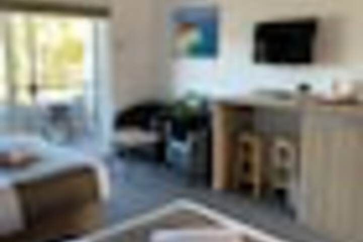 Room 80 of 132