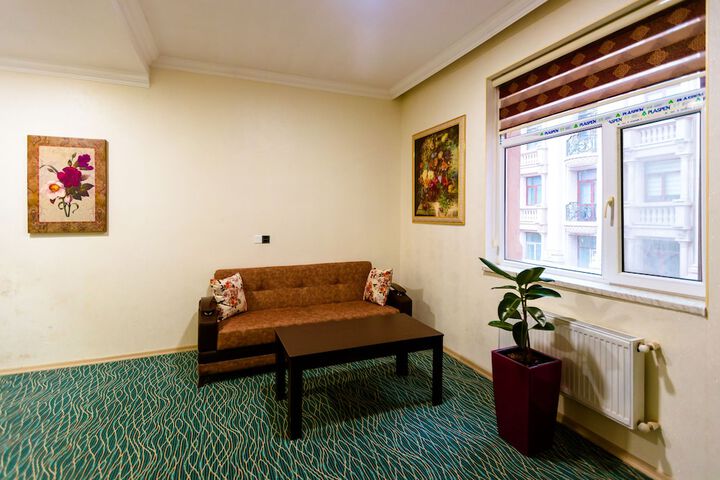 Room 28 of 45