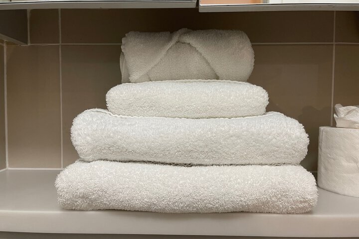 Room 265 of 296