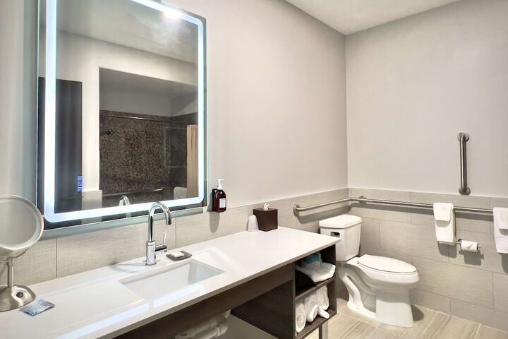 Bathroom shower