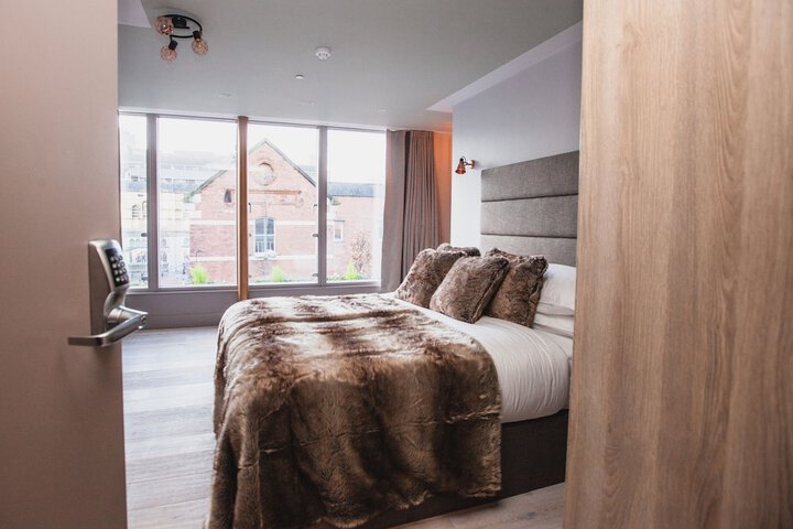 Room 10 of 35