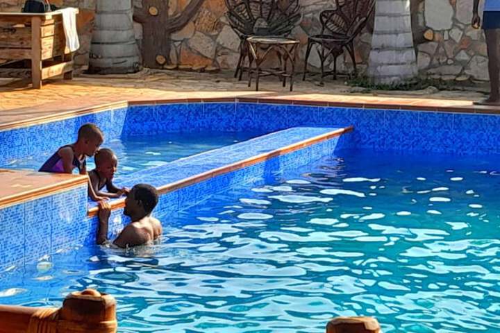 Pool 24 of 50